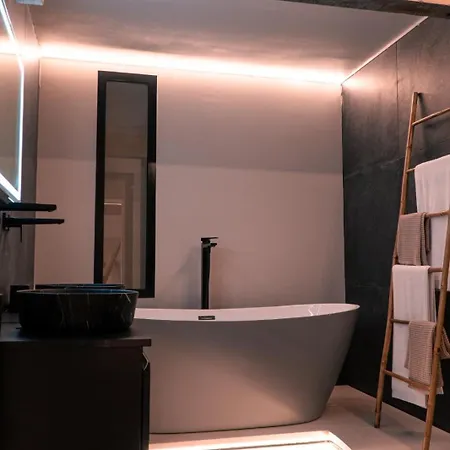 Au Chai Bigaroux Saint-emilion Saint-Sulpice-de-Faleyrens