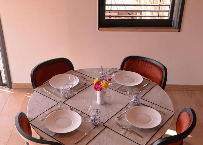 Au Chai Bigaroux Saint-emilion * Saint-Sulpice-de-Faleyrens